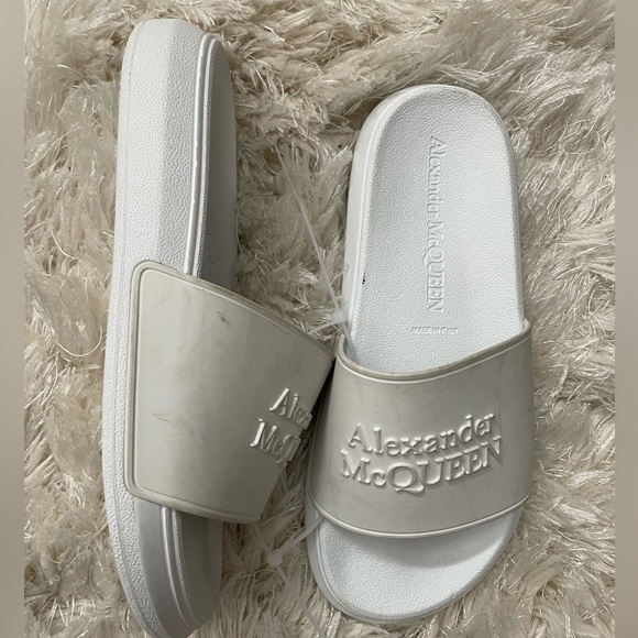 Alexander McQueen slides - Picture 1 of 2